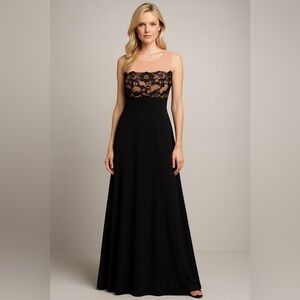 ENFOCUS woman Long dress size 8 Blush & Black lace